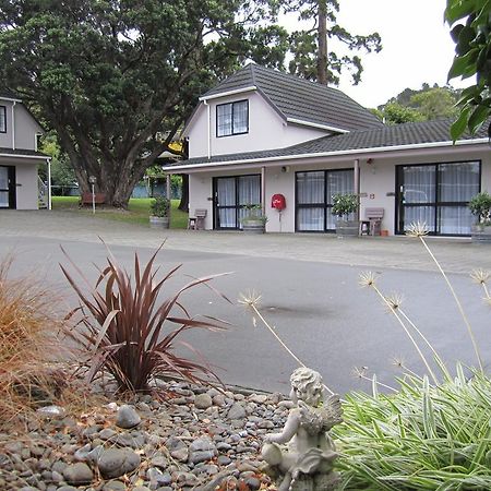 Camellia Court Motel Lower Hutt Ngoại thất bức ảnh