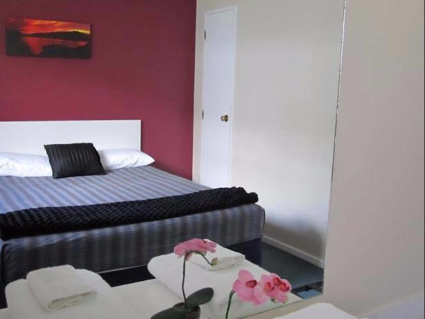 Camellia Court Motel Lower Hutt Ngoại thất bức ảnh